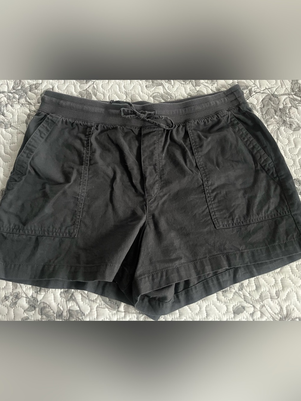 Women's Drawstring Casual Shorts—Size L